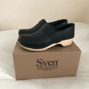 Sven’s Custom-Made Swedish Genuine Leather wooden-sole clogs. Size  UK 40 (US 9)